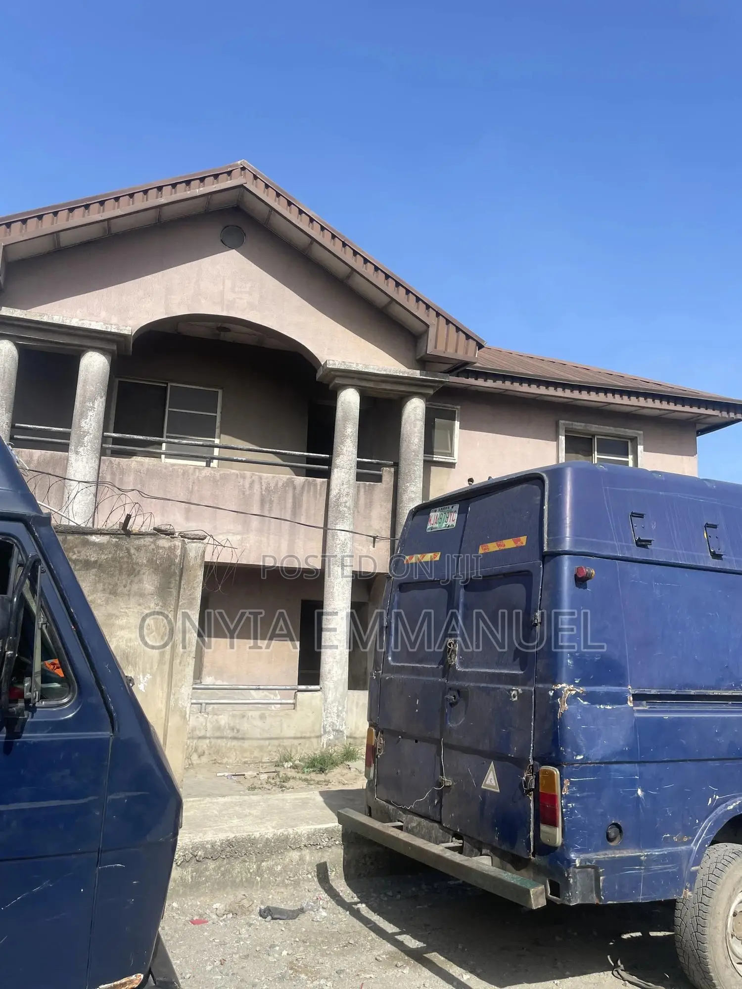 6bdrm Duplex in Ifelodu Close, Mile 12 for sale in Mile 12
