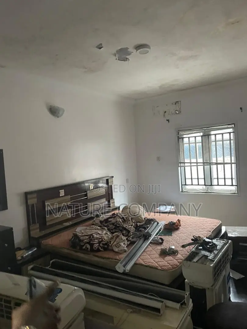 3bdrm Block of Flats in Shangisha, Magodo for rent in Magodo