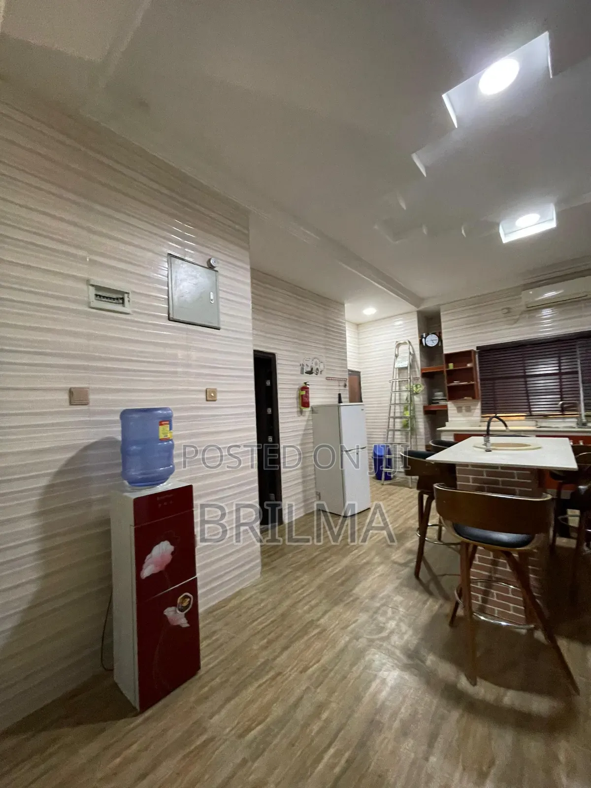 4bdrm Duplex in FHA for sale in FHA