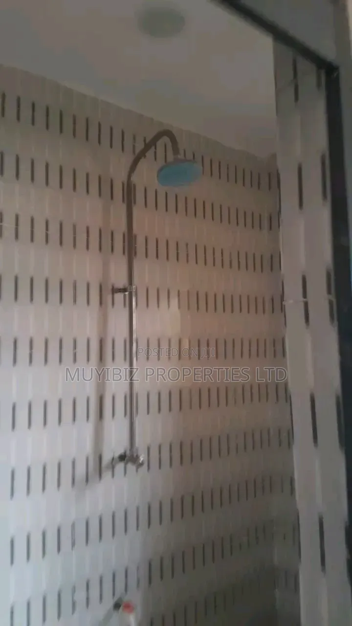 3bdrm Duplex in Alalubosa Dss for rent in Alalubosa