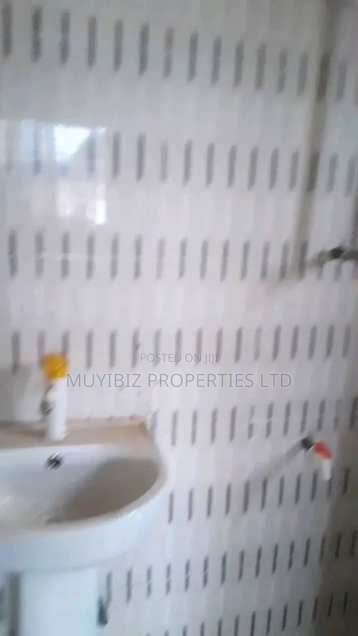 3bdrm Duplex in Alalubosa Dss for rent in Alalubosa