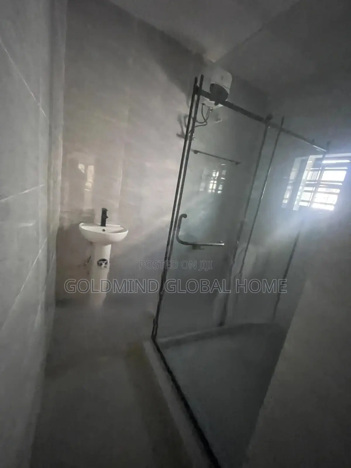 4bdrm Duplex in Lugbe District. for sale in Sabon Lugbe