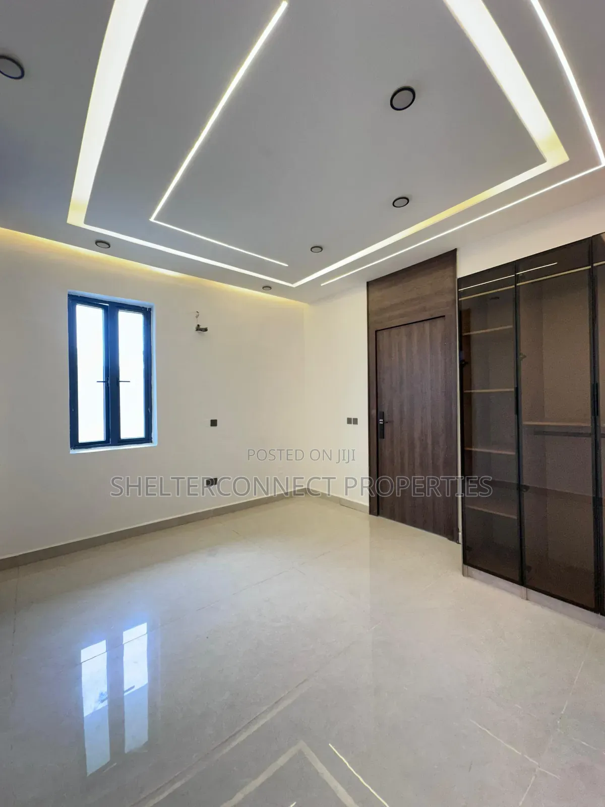6bdrm Duplex in Ikate for sale in Ikate