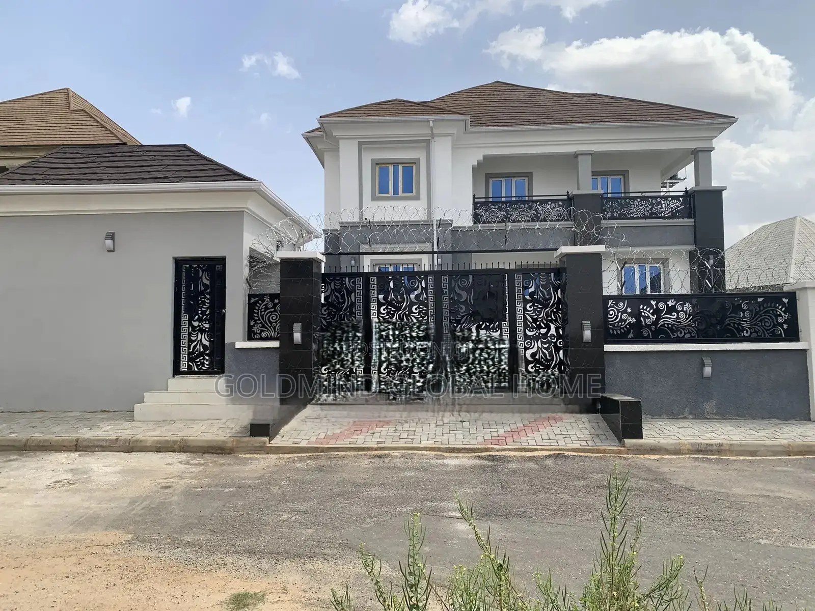 Furnished 5bdrm Duplex in Lugbe District. for sale in Sabon Lugbe