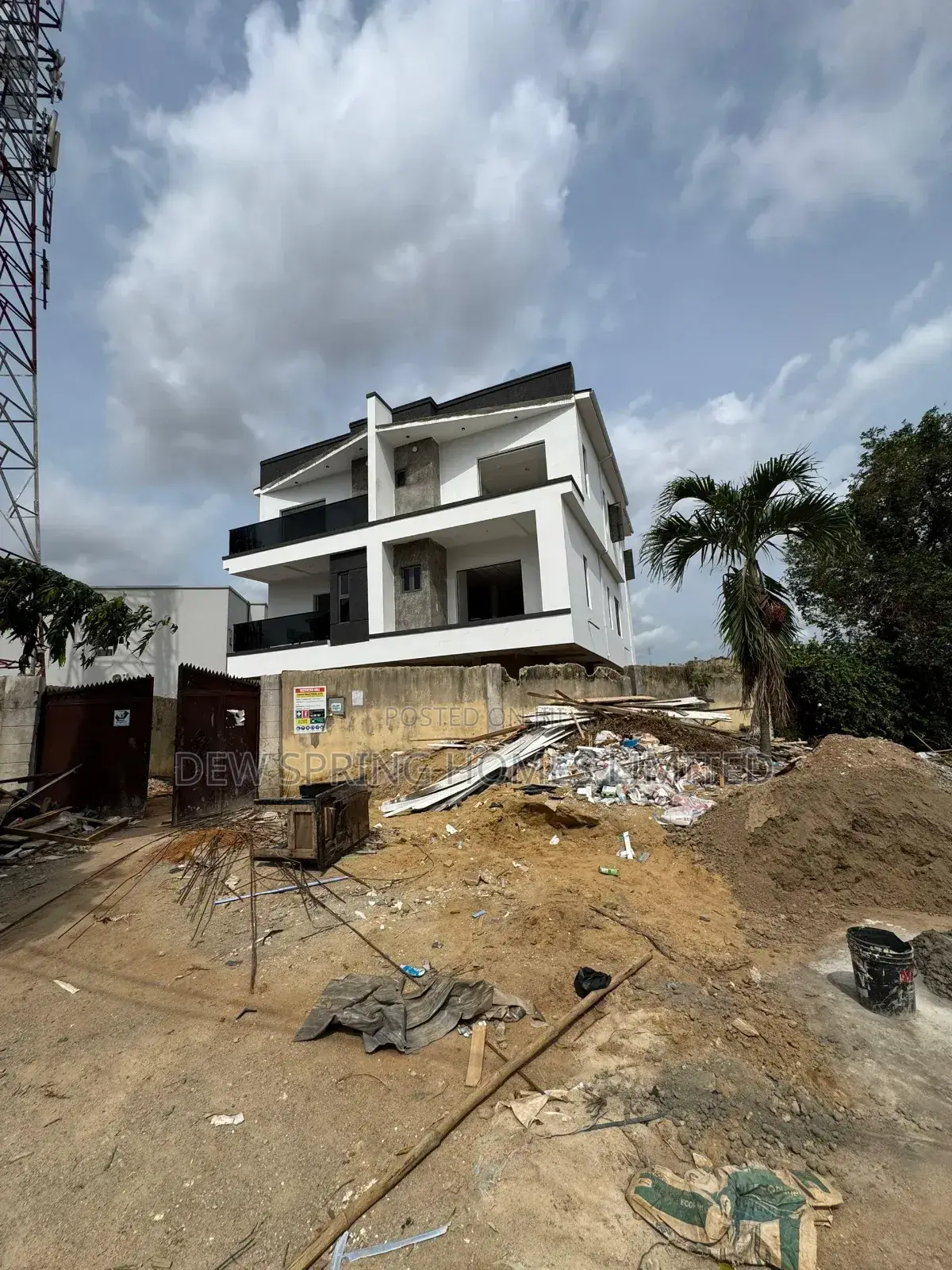 4bdrm Duplex in Omole Phase 1 for sale in Omole Phase 1
