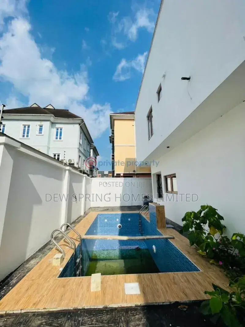 6bdrm Mansion in Ikeja Gra for sale in Ikeja GRA