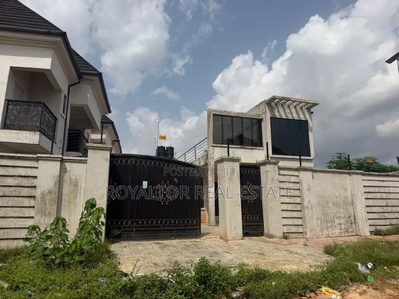 2bdrm Block of Flats in Royaltor Real Estate, Benin City for sale in Benin City