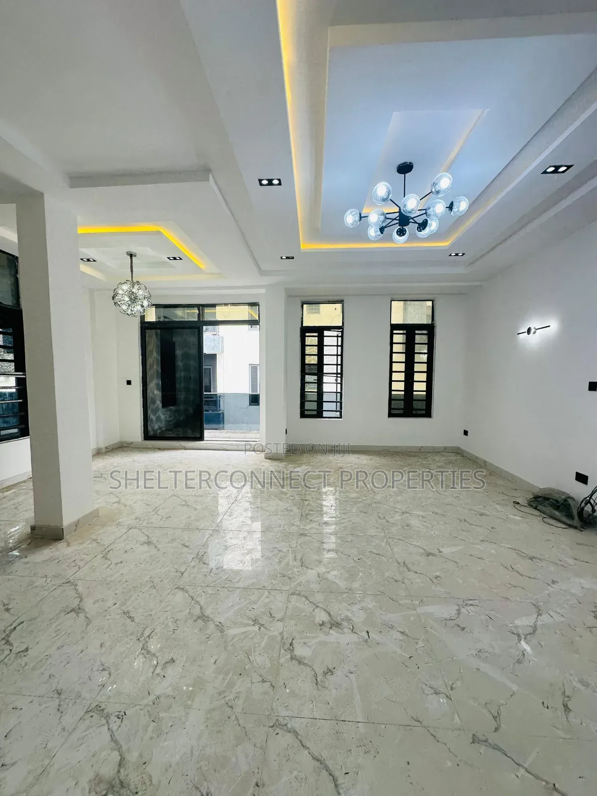 4bdrm Duplex in Ologolo for sale in Ologolo
