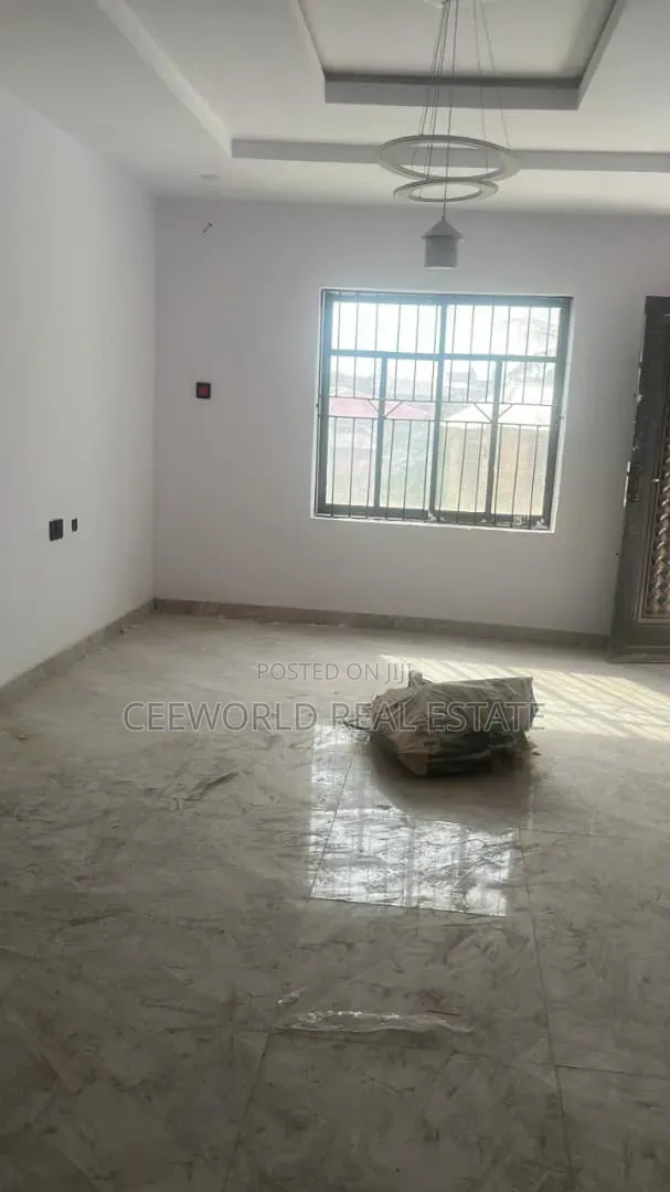 2bdrm Apartment in Ashipa Estate, Akala Express for rent in Akala Express