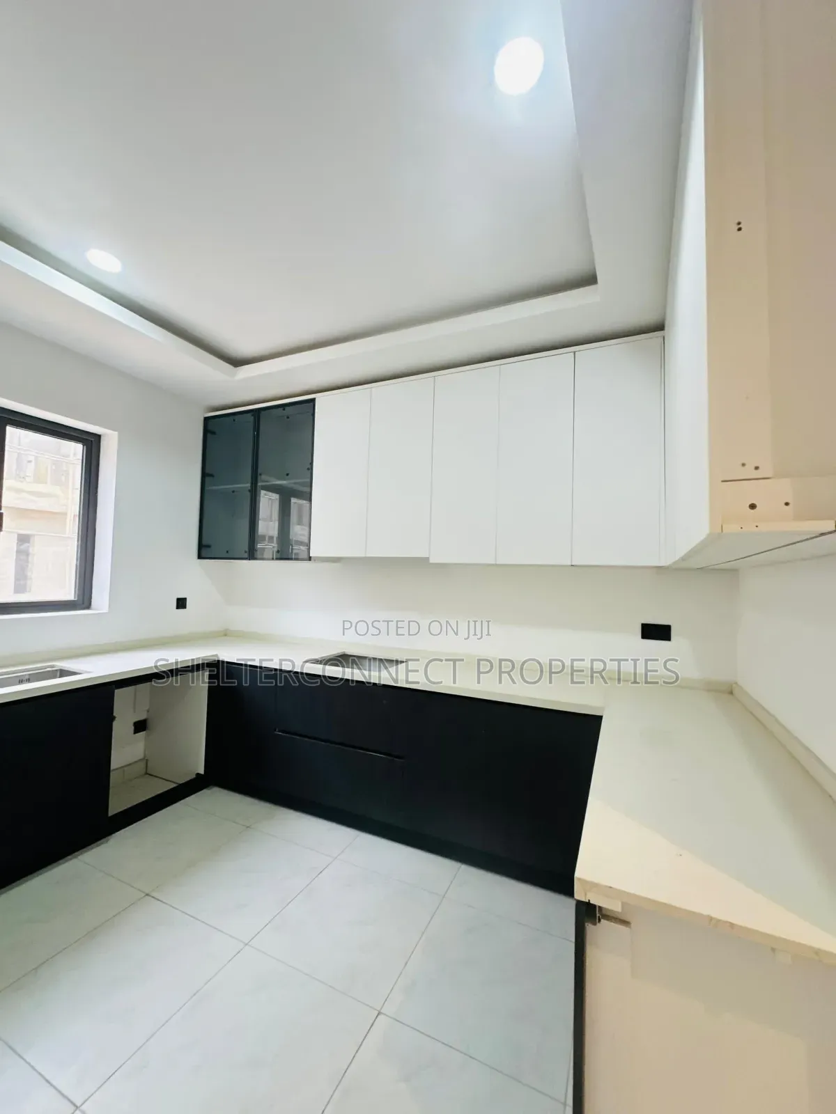 4bdrm Duplex in Lekki Phase 1 for sale in Lekki Phase 1