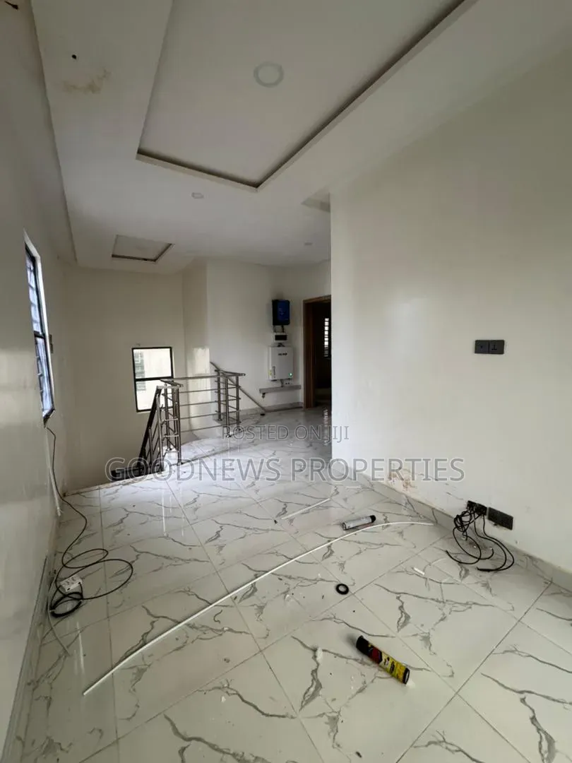 3bdrm Duplex in Ajah for rent in Ado / Ajah