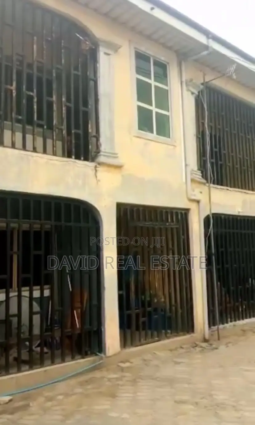 2bdrm Block of Flats in Agip Estate, Obio-Akpor for sale in Obio-Akpor