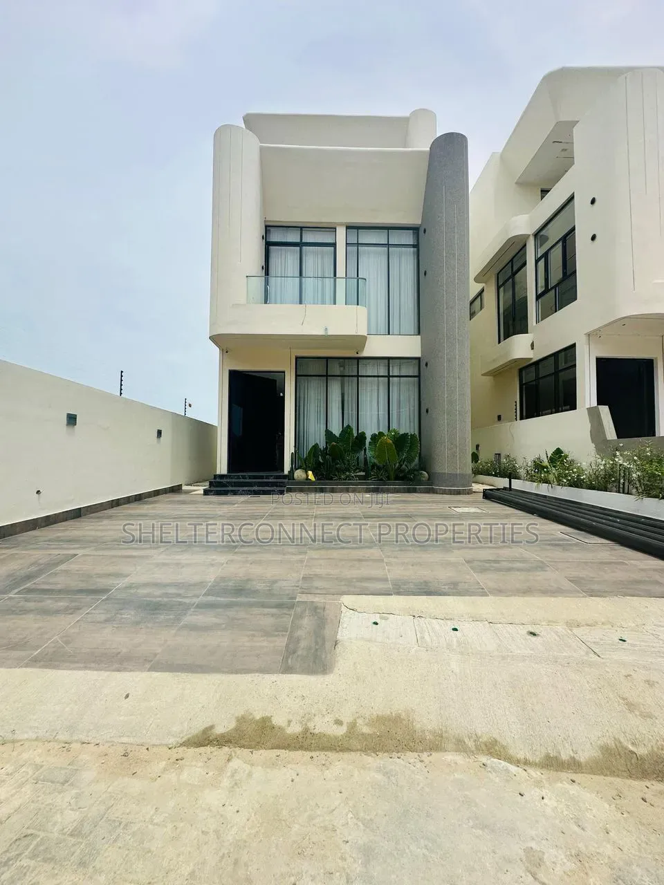 4bdrm Duplex in Lekki Phase 1 for sale in Lekki Phase 1