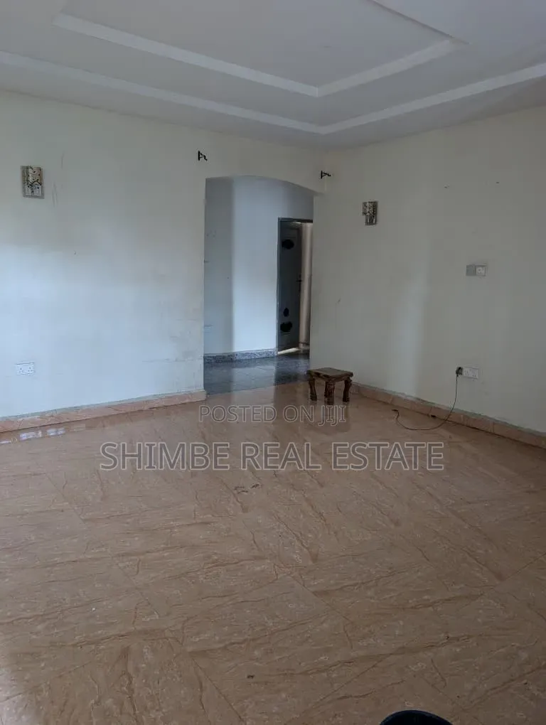4bdrm Duplex in Mobile Estate, Uyo for sale in Uyo
