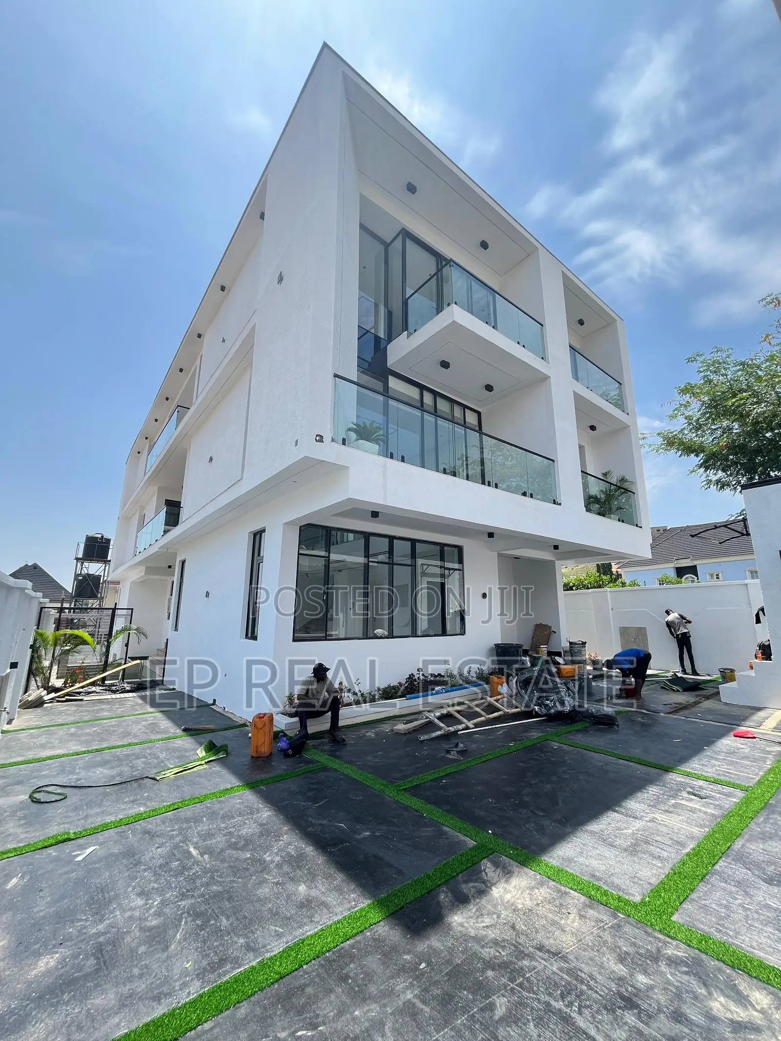 5bdrm Duplex in Apo Resettlement for sale in Apo Resettlement