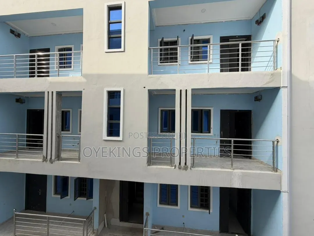 2bdrm Block of Flats in Richie Garden Estate for rent in Oluyole Estate