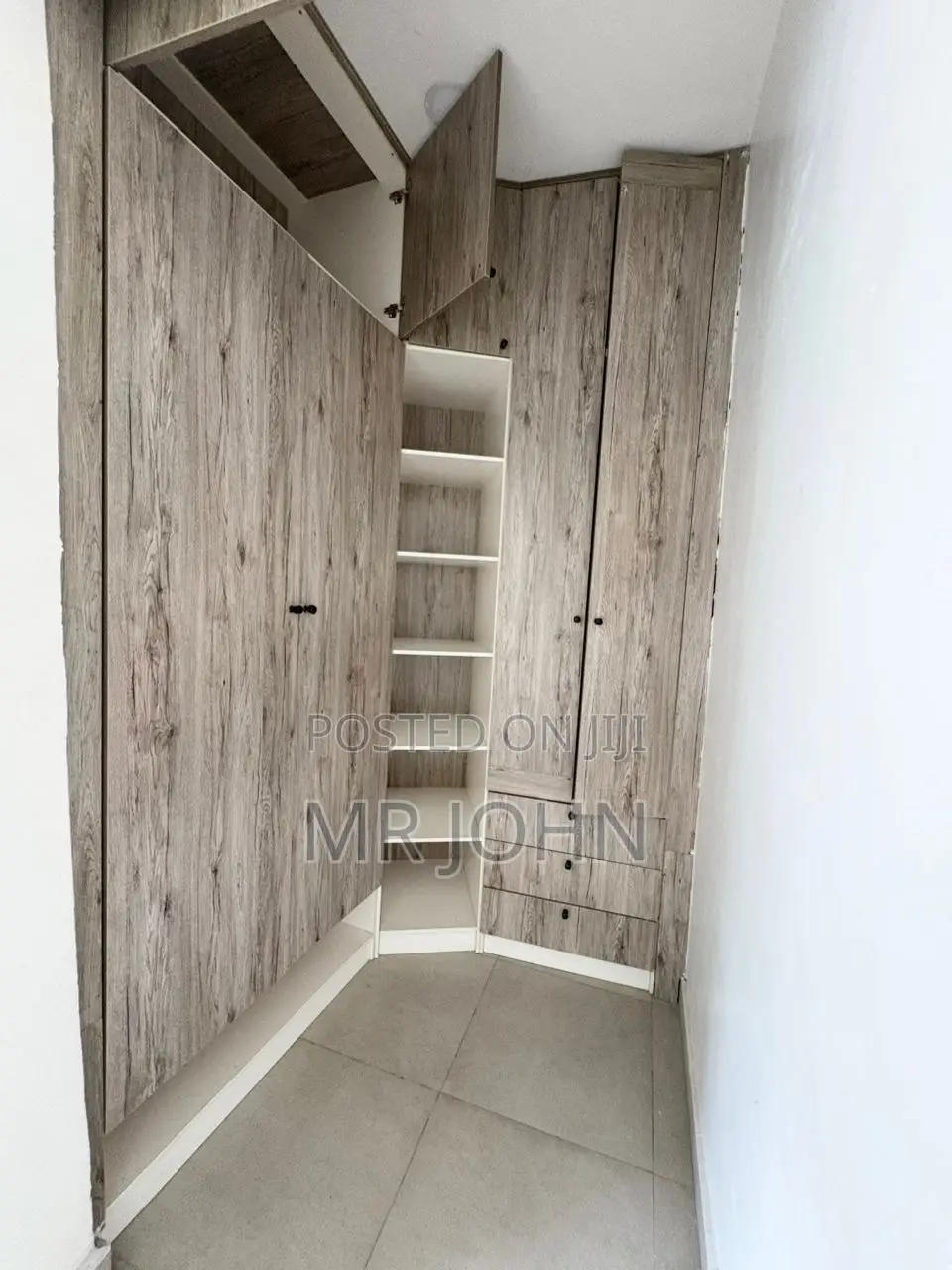 1bdrm Shared Apartment in Orchid Road Owo Pr, Lekki for rent in Lekki