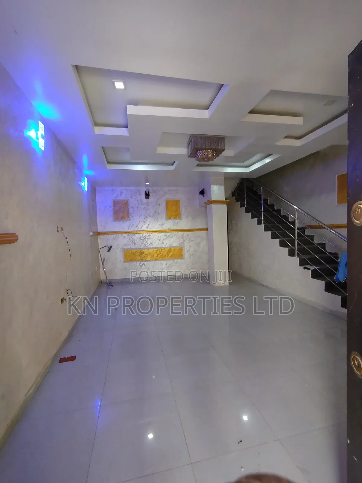2bdrm Duplex in Naf Valley, Asokoro for rent in Asokoro