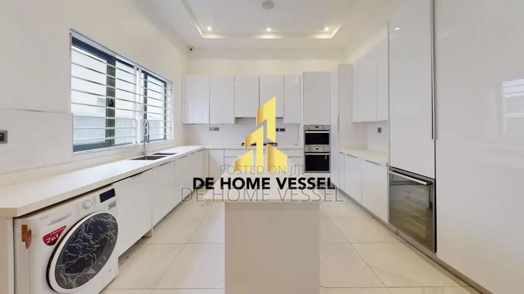 5bdrm Duplex in Agungi for sale in Agungi