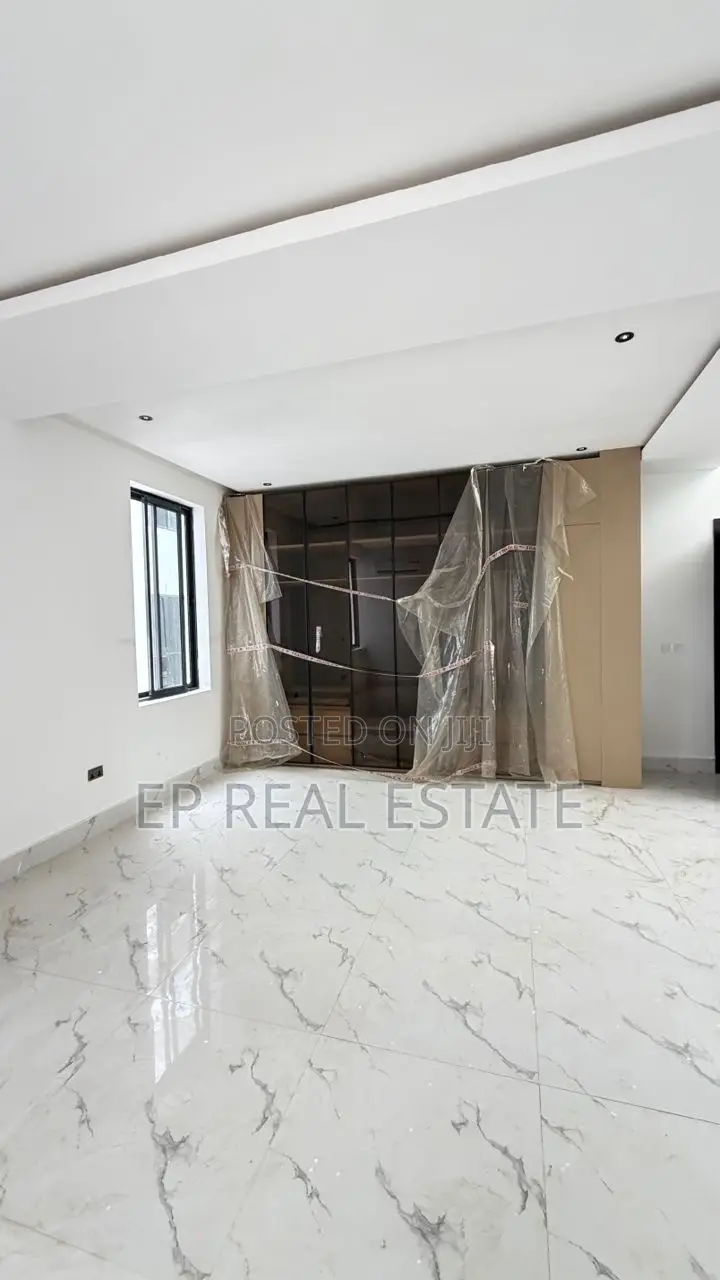 5bdrm Duplex in Katampe Extension for sale in Katampe Extension