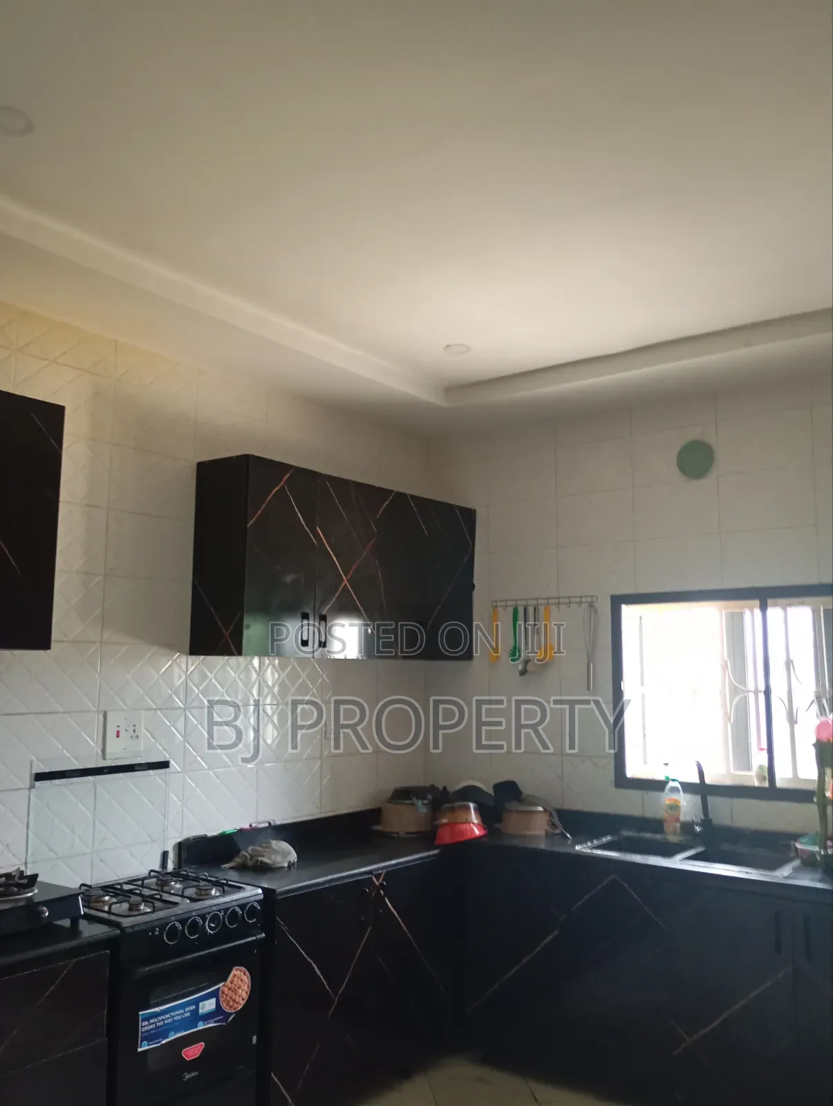 4bdrm Duplex in Justice, Bunkoro for sale in Bunkoro