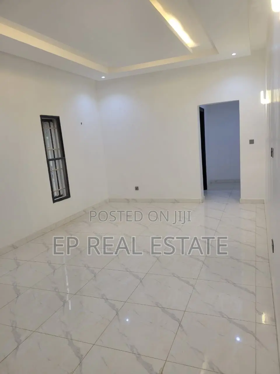 5bdrm Duplex in Apo Resettlement for sale in Apo Resettlement