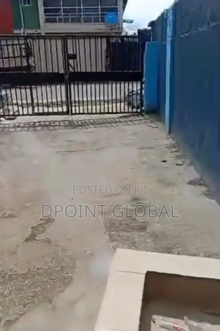 8bdrm Duplex in Not Estate, Ipaja / Ipaja for sale in Ipaja / Ipaja