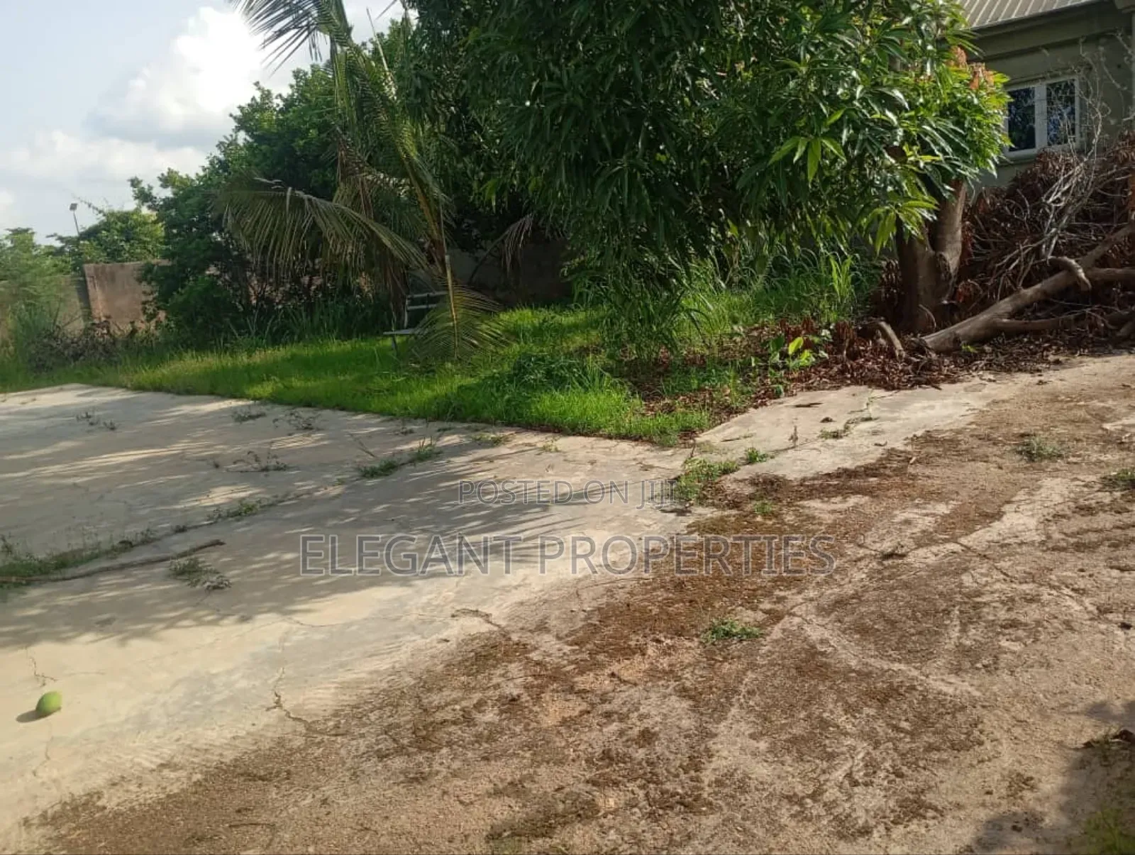 A Fenced Plot of Land at Ayatulah Area in Ogo Oluwa Osogbo Osun Stat in Osogbo