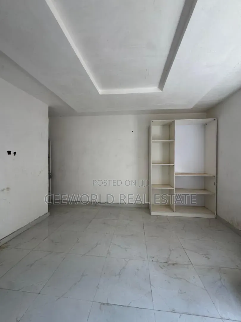 3bdrm Duplex in Alalubosa Gra for rent in Alalubosa