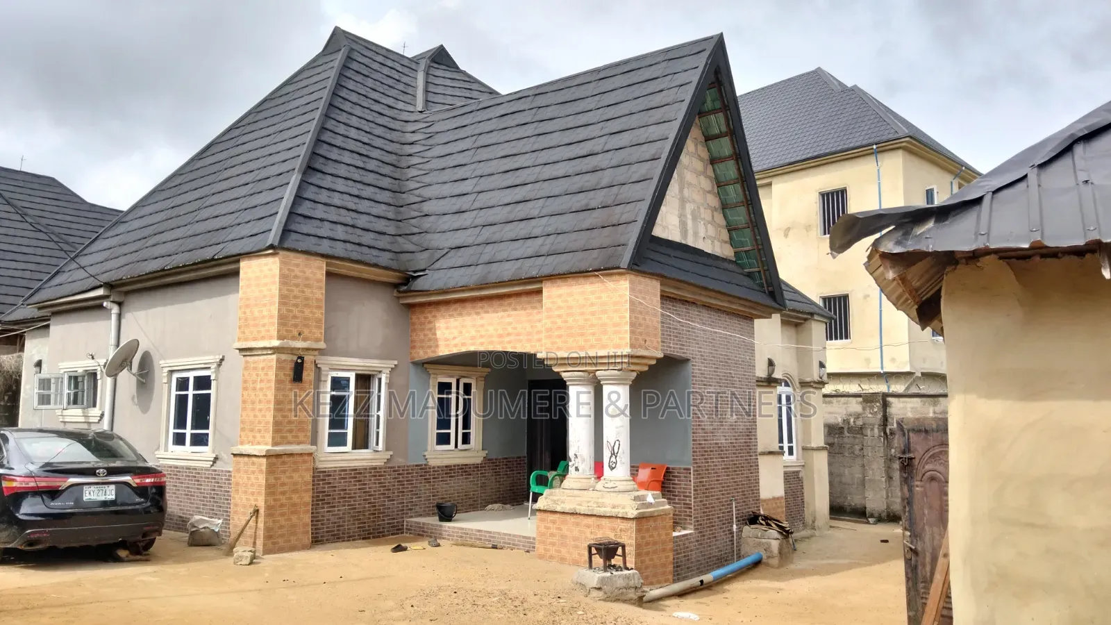 3bdrm Bungalow in Umudike, Umuahia , for sale in Umuahia