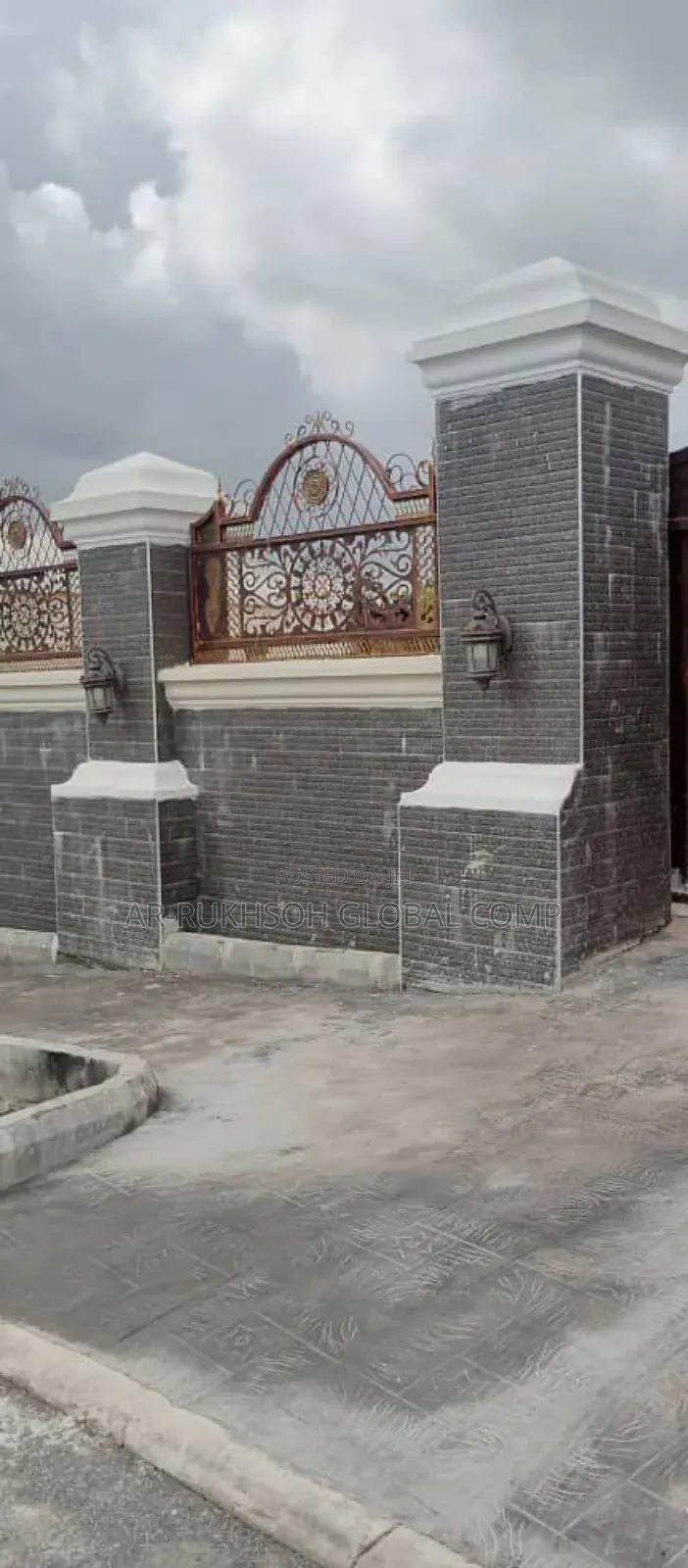 9bdrm Duplex in Guzape for sale in Guzape District