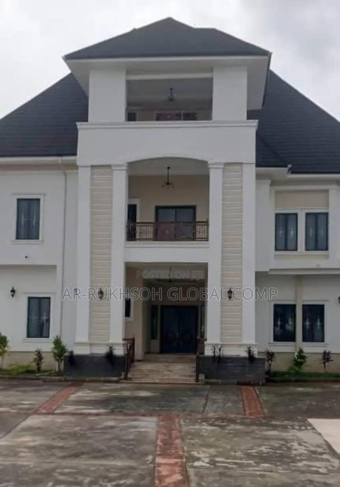 9bdrm Duplex in Guzape for sale in Guzape District