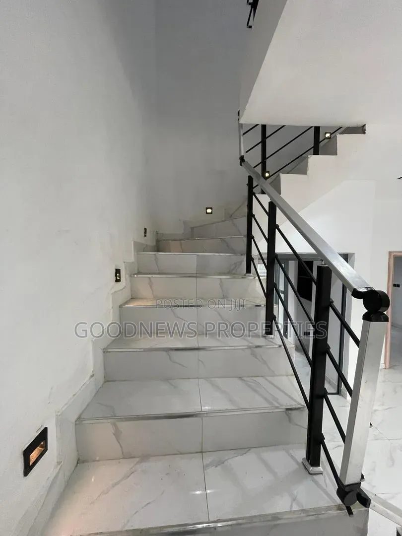 3bdrm Townhouse / Terrace in Lekki County Home, for rent in Ikota