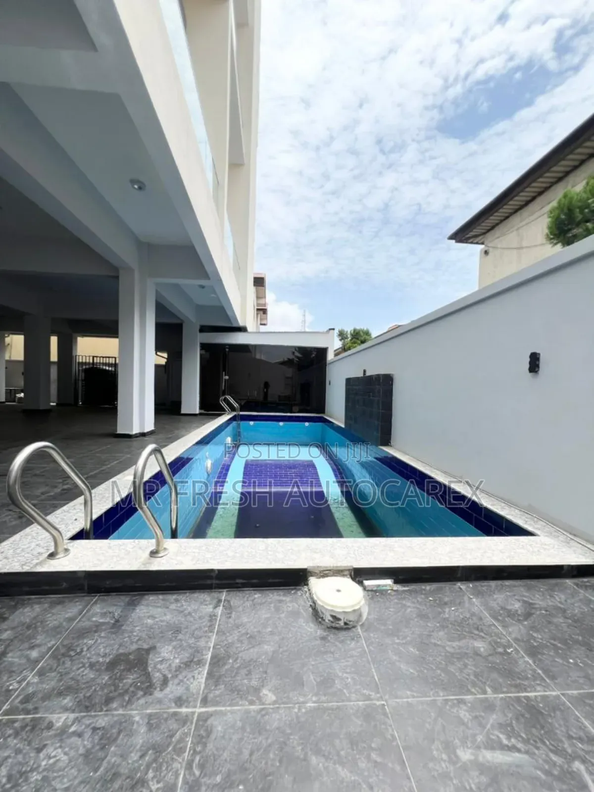 2bdrm Block of Flats in Lekki 1 for sale in Lekki Phase 1