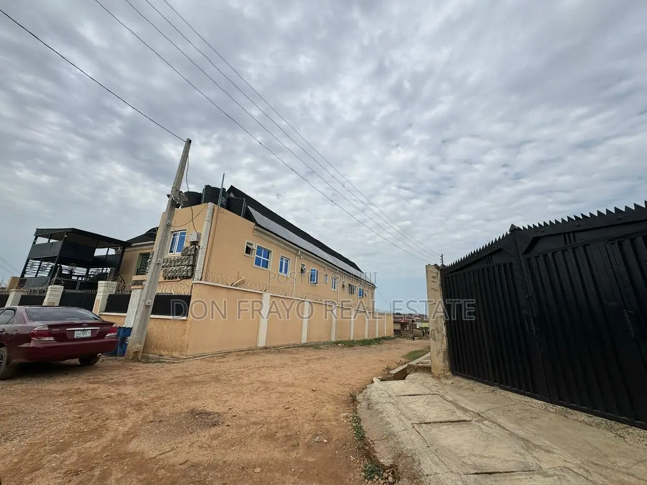 20bdrm Apartment in Apete Poly Area for sale in Ibadan Polytechnic/University