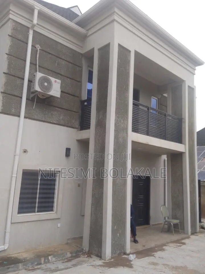 3bdrm Block of Flats in Top One Garden Podo for rent in Odo Ona