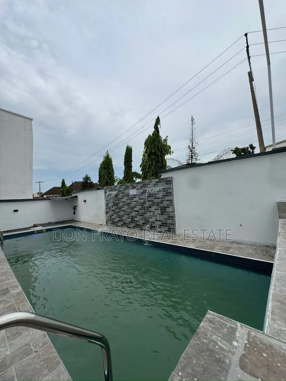 4bdrm Duplex in Onikoko Close Agodi for sale in Agodi