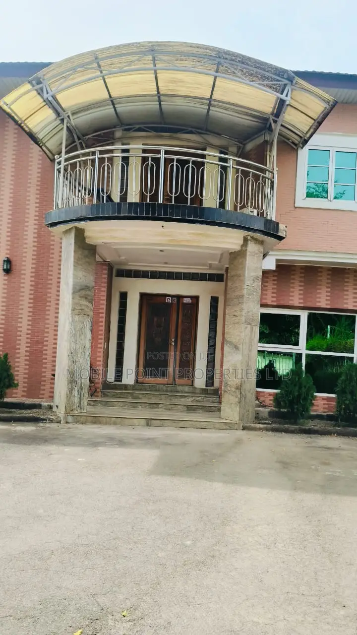 Furnished 7bdrm Duplex in Zone B for sale in Zone B