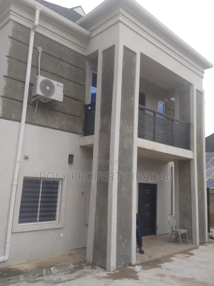 2bdrm Penthouse in Alalubosa Gra, Iyanganku for rent in Iyanganku