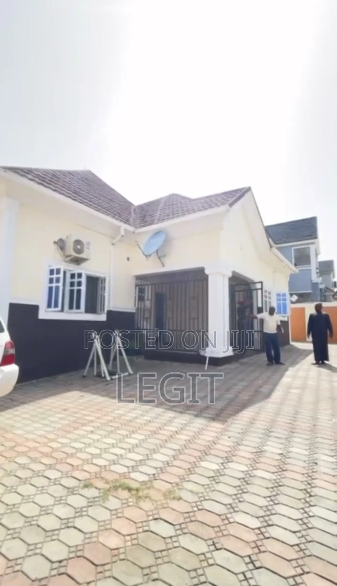3bdrm Bungalow in Lugbe District for sale in Lugbe District
