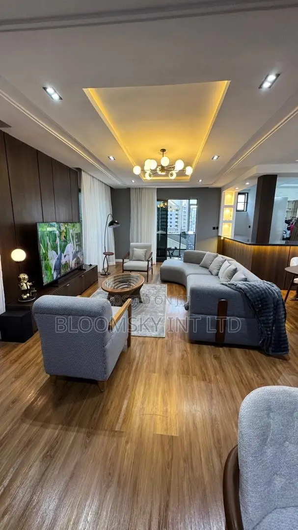 Splendid 3bed Penthouse With Bq in Ikoyi in Awolowo Road