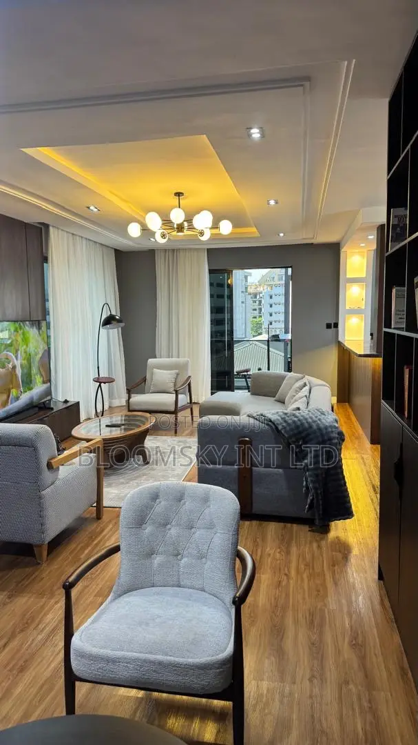 Splendid 3bed Penthouse With Bq in Ikoyi in Awolowo Road