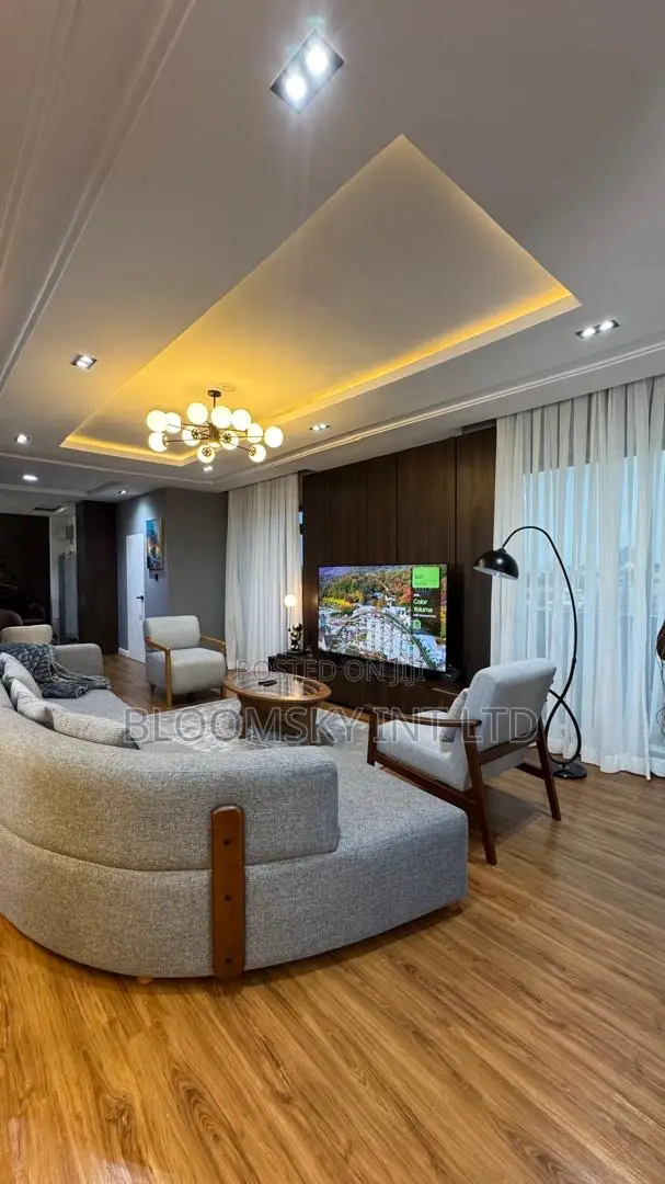 Splendid 3bed Penthouse With Bq in Ikoyi in Awolowo Road