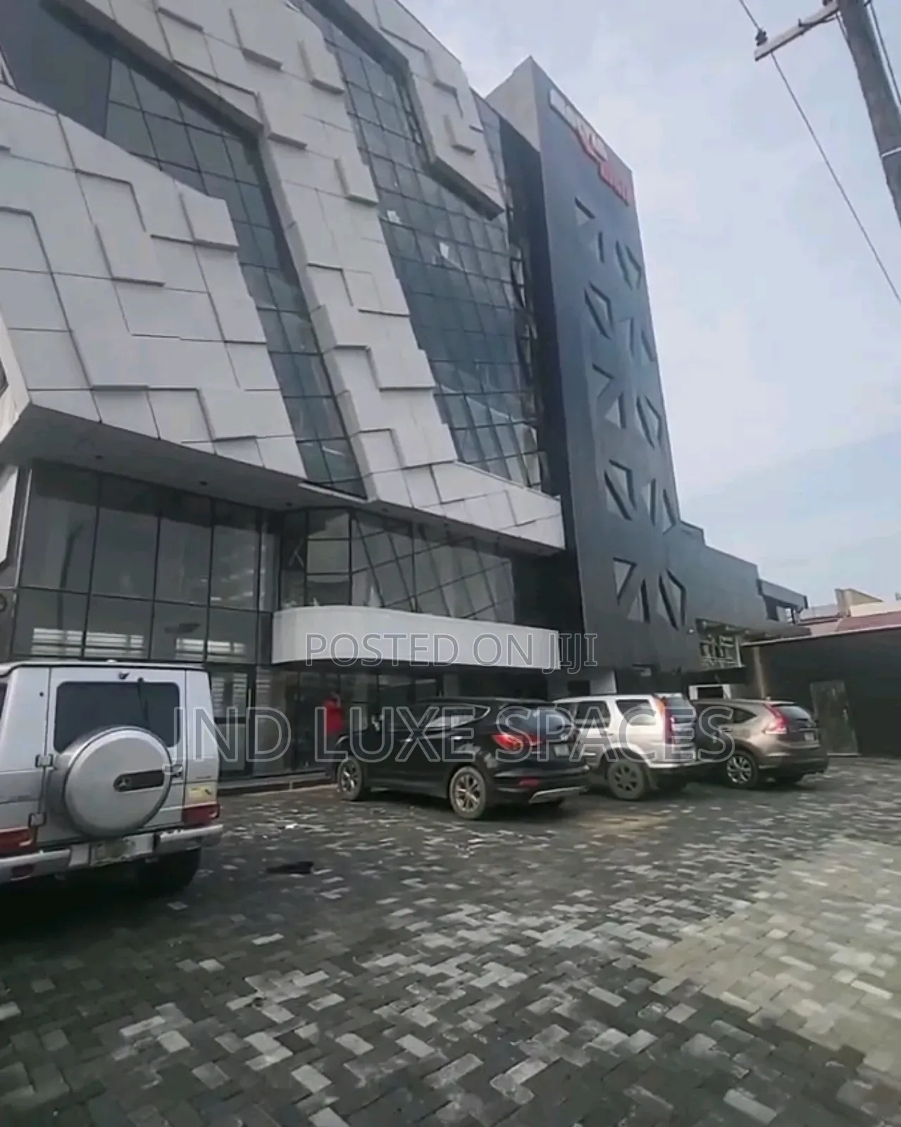 Shop/Office Space on Admiralty Way, Lekki Phase 1 in Lekki Phase 1