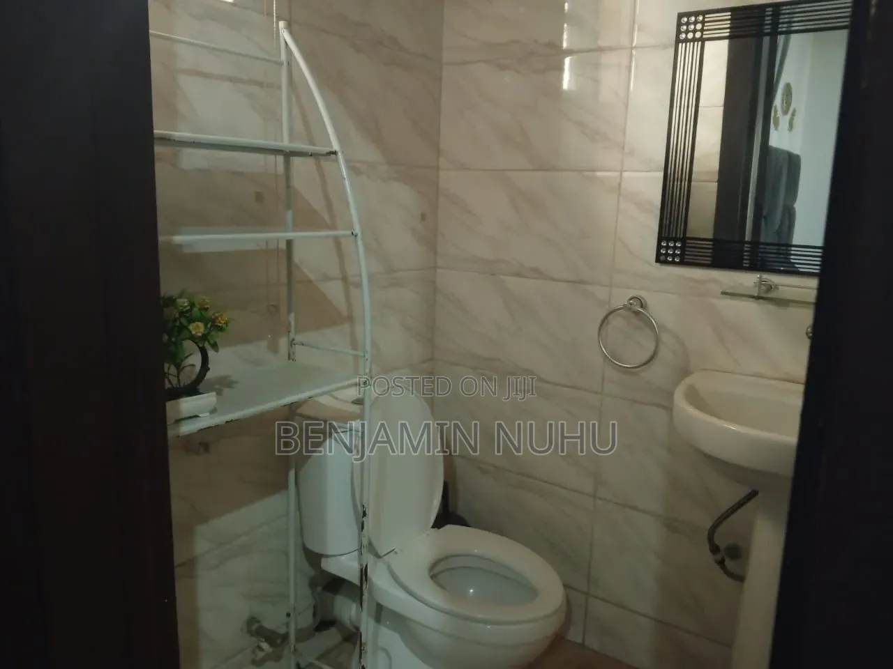 5bdrm Duplex in Idado for sale in Idado