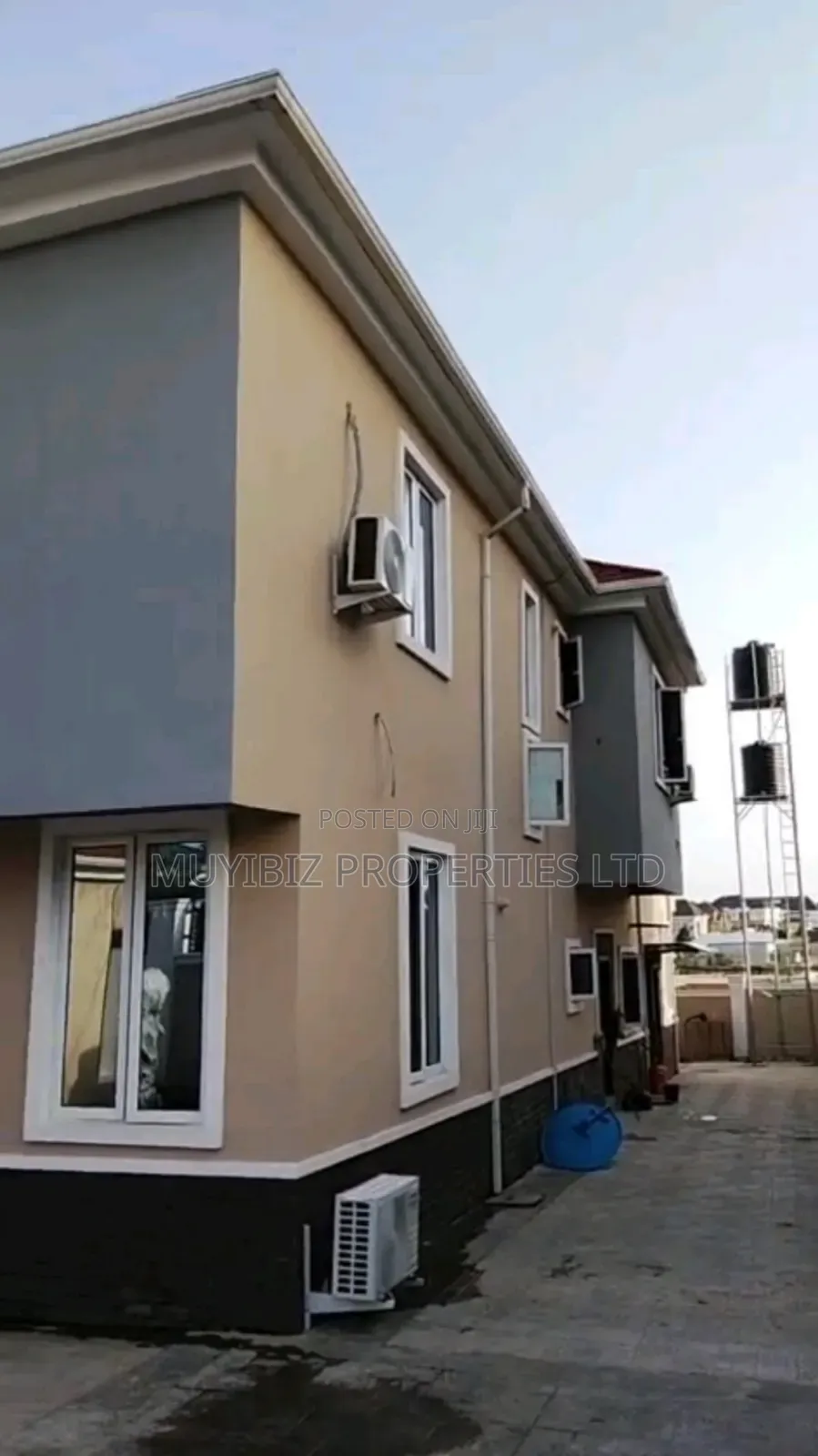 3bdrm Duplex in Kolapo Ishola Estate, Akobo for rent in Akobo