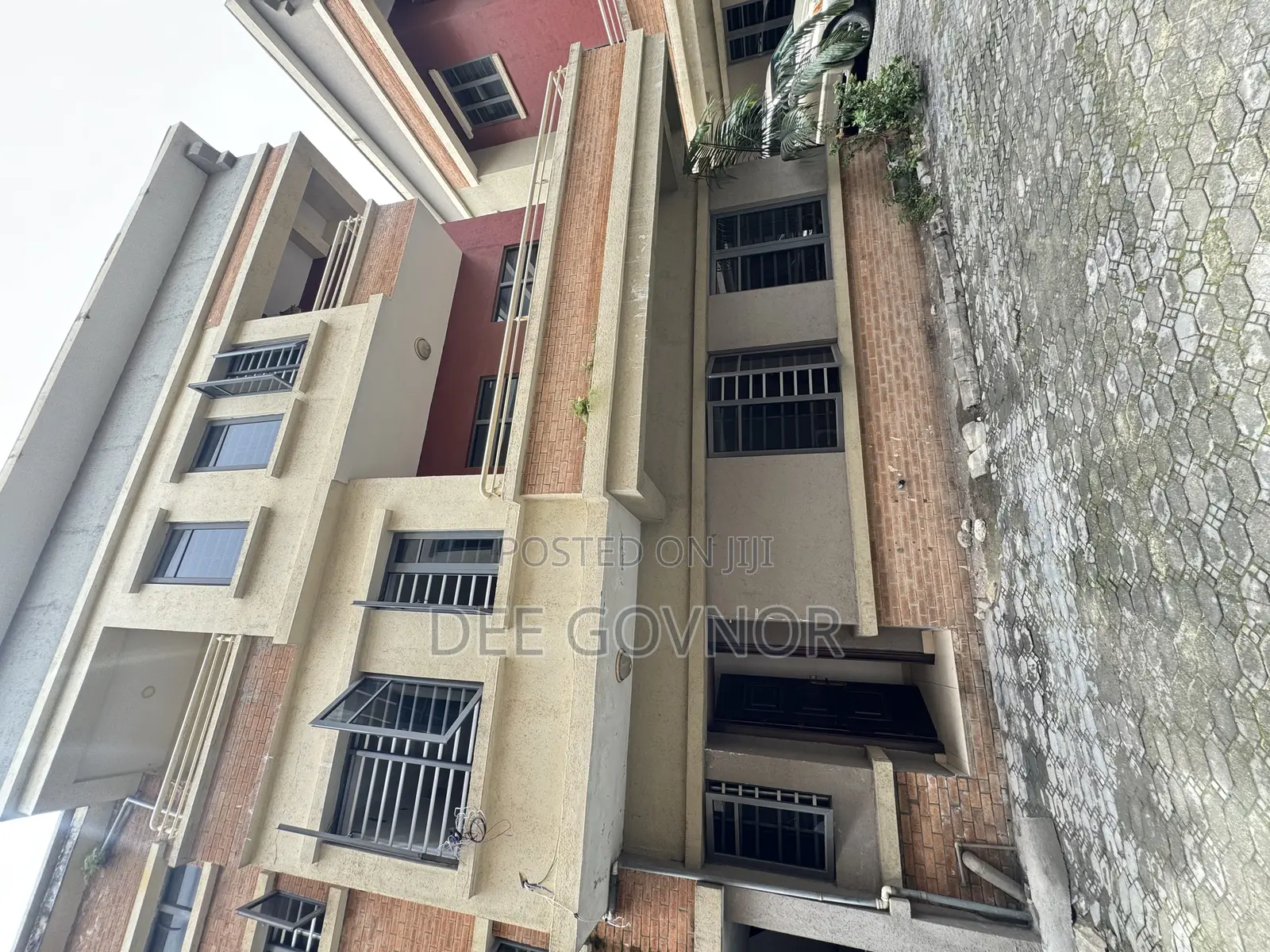 5bdrm Duplex in Akinlonu I V, Victoria Island Extension for rent in Victoria Island Extension
