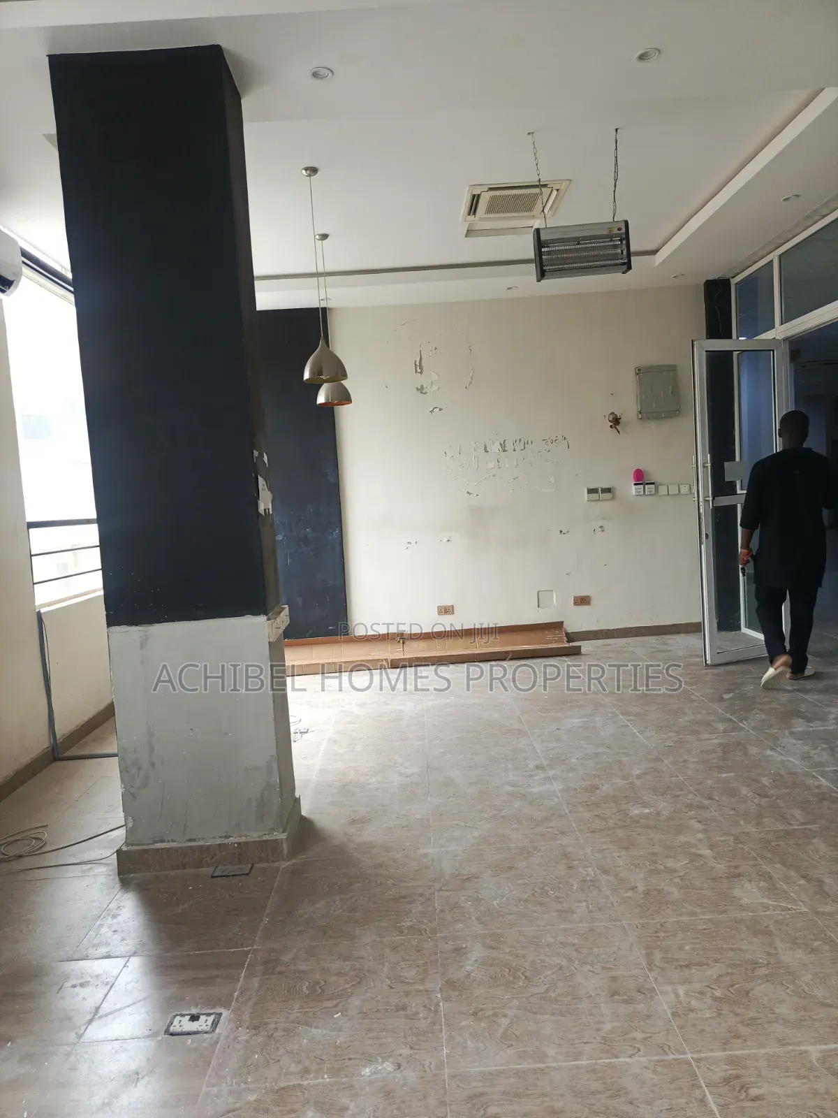 A 38.6 Square Meter Shop Space in Lekki Phase 1 Right, Oniru in Lekki Phase 1