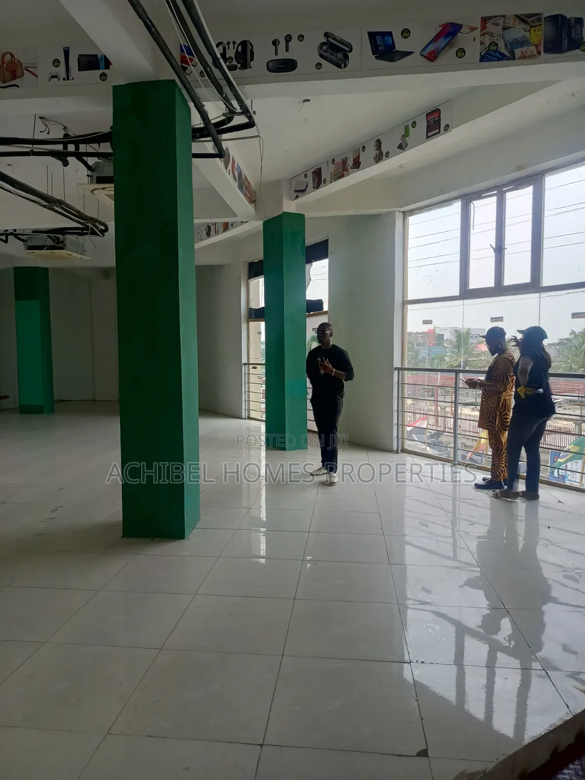A128 Square Meter Space for Church, Office, Etc  in Lekki Phase 1