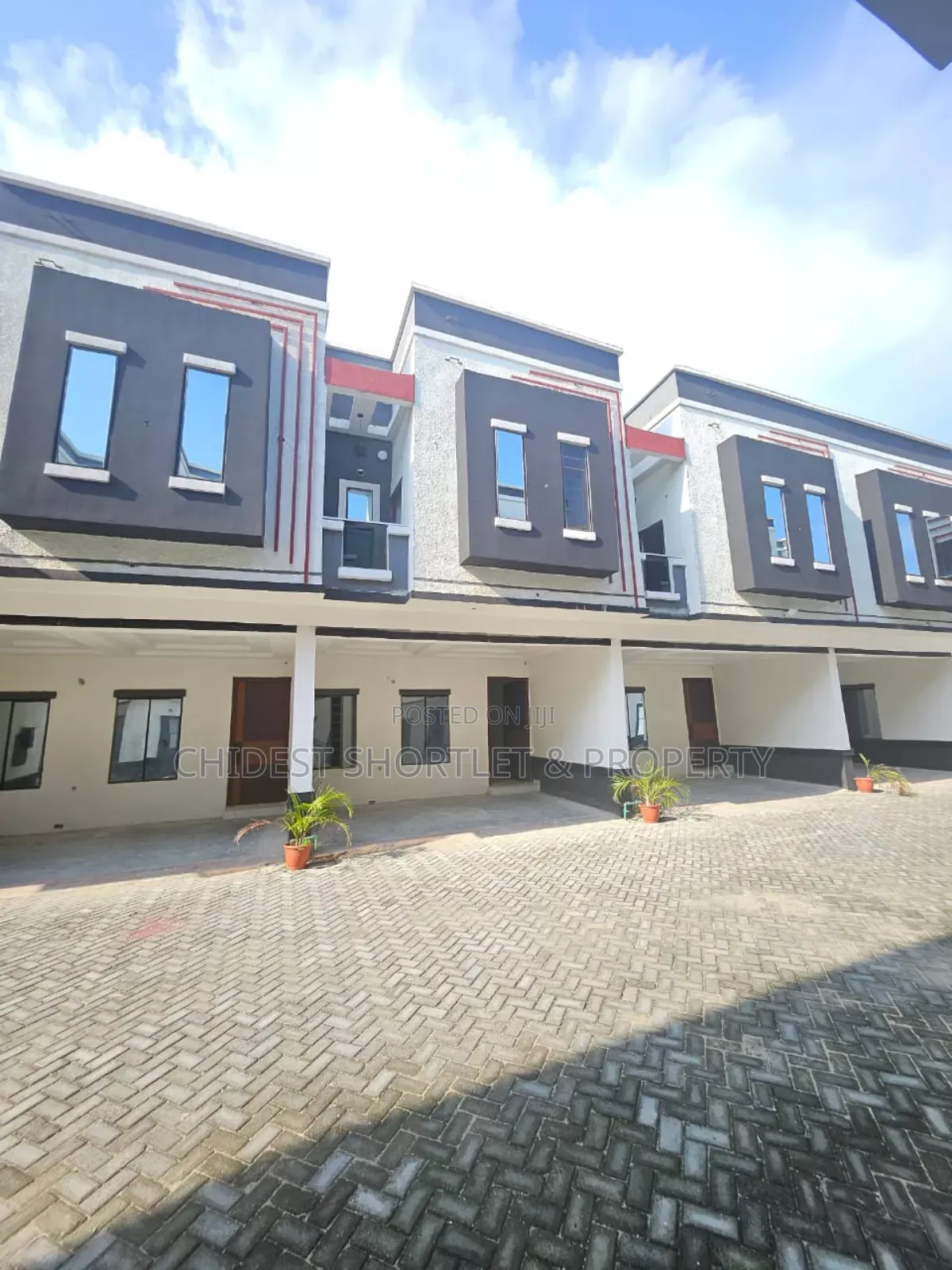 4bdrm Duplex in Pentheon Estate, Lekki for sale in Lekki